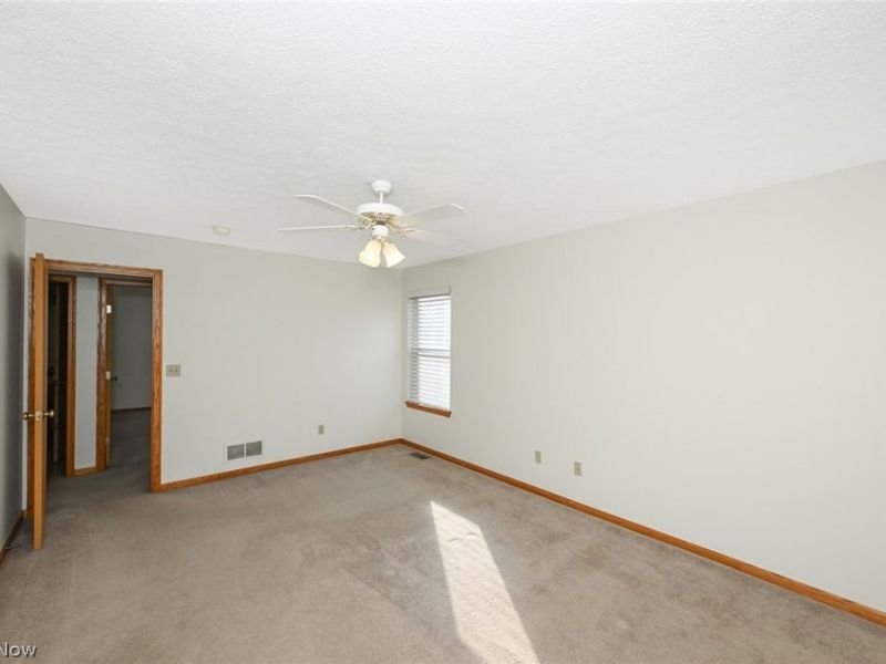 2156 Thornbury Lane, Akron, OH 44319 Photo 28