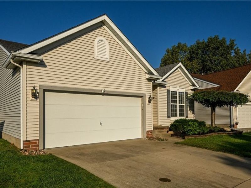2156 Thornbury Lane, Akron, OH 44319 Photo 33