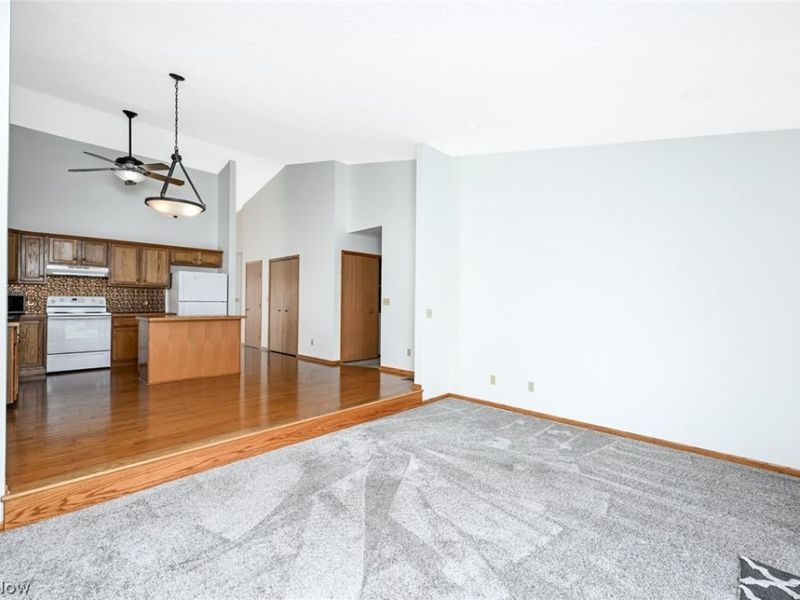 2156 Thornbury Lane, Akron, OH 44319 Photo 6