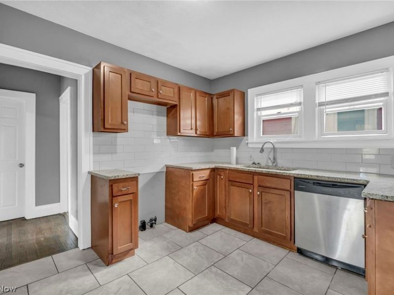 3035 W 116th Street, Cleveland, OH 44111 Photo 25
