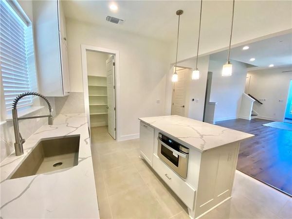 4517 Unity CIR, Unit 268, Austin, TX 78731