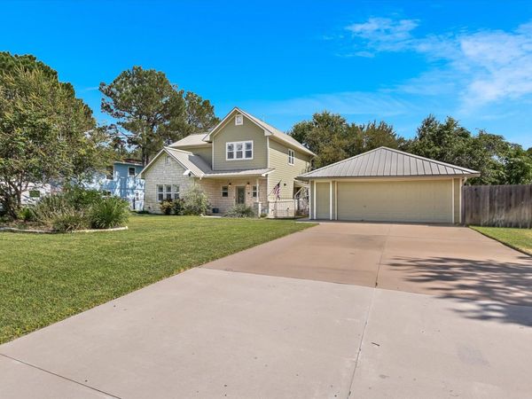 218 Winding WAY, Sunrise Beach, TX 78643