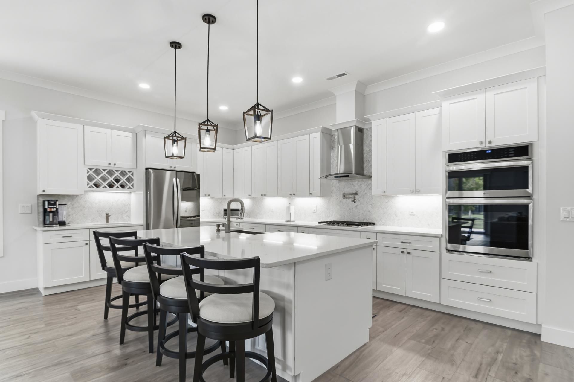 1009 Noddy Ct. Photo 16