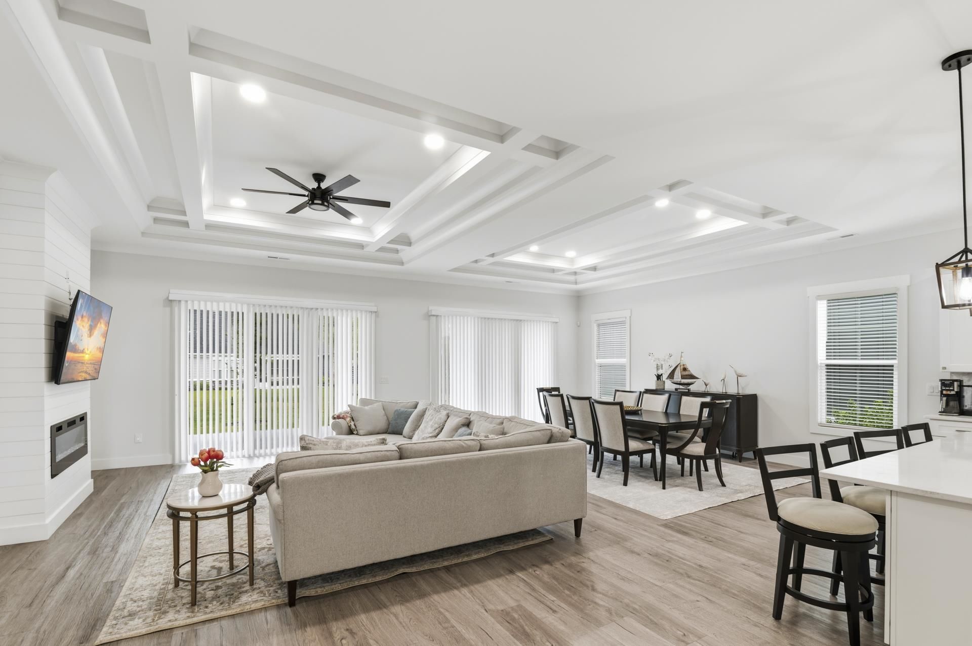 1009 Noddy Ct. Photo 7