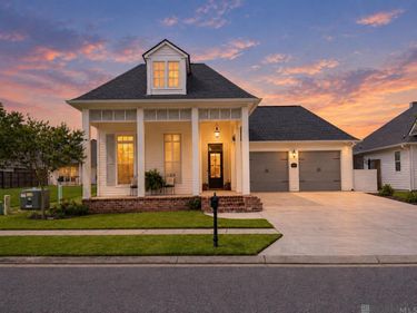38182 Emery Ln, Prairieville, LA 70769