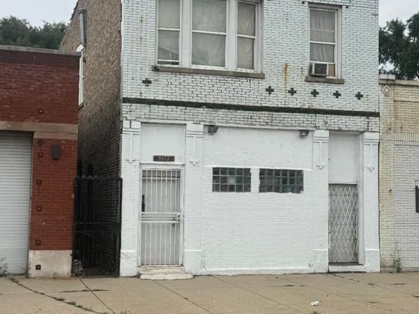8462 S Commercial Avenue , Chicago, IL 60617