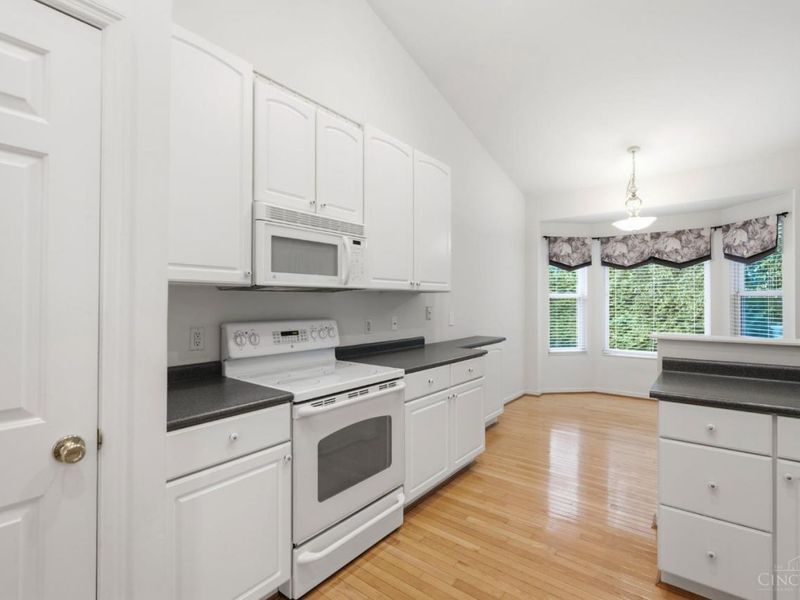 10187 Meadowknoll Drive, Symmes Township, OH 45140 Photo 23