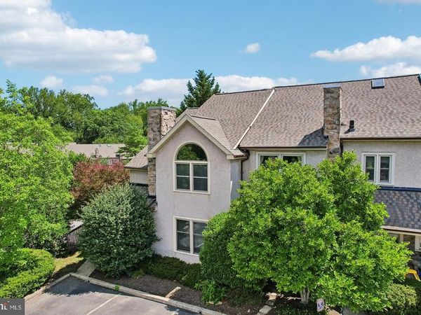 74 SOLDIERS SQUARE, CHESTERBROOK, PA 19087