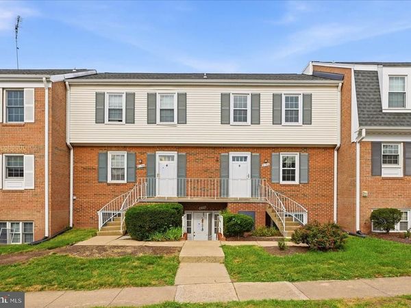 6152 STRASBURG DRIVE , CENTREVILLE, VA 20121