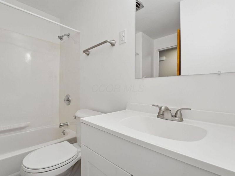 1475 Goss Place, Reynoldsburg, OH 43068 Photo 16