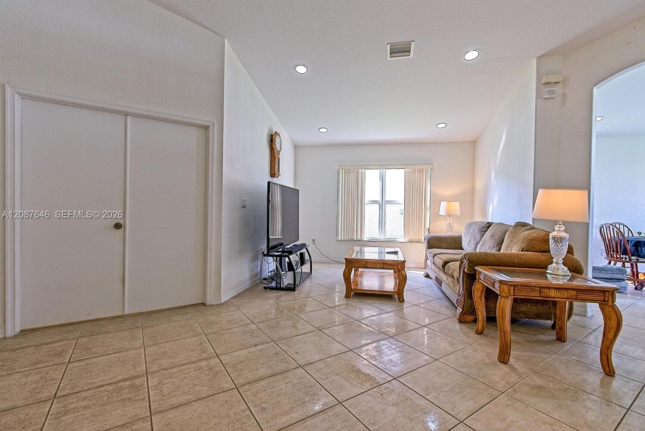 1520 SE 17th Ave, Homestead, FL 33035 Photo