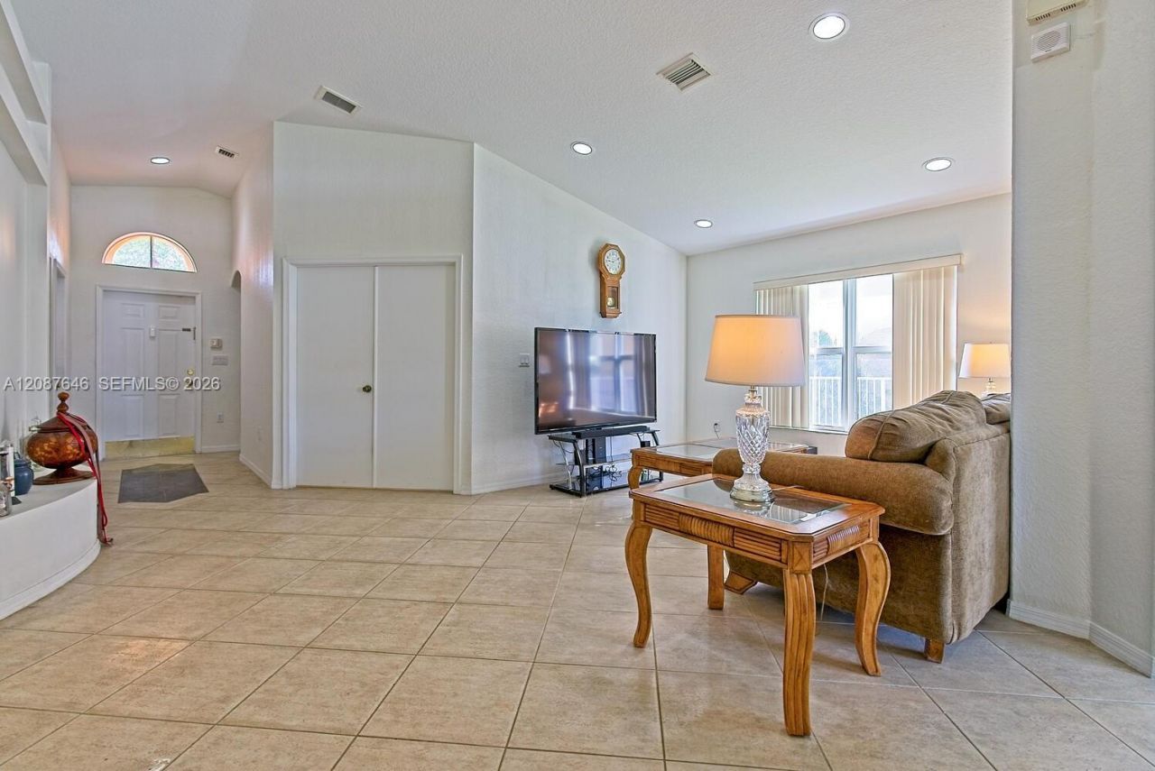1520 SE 17th Ave, Homestead, FL 33035 Photo