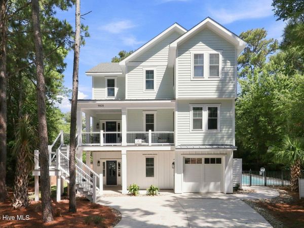 9808 Outrigger Court, Emerald Isle, NC 28594