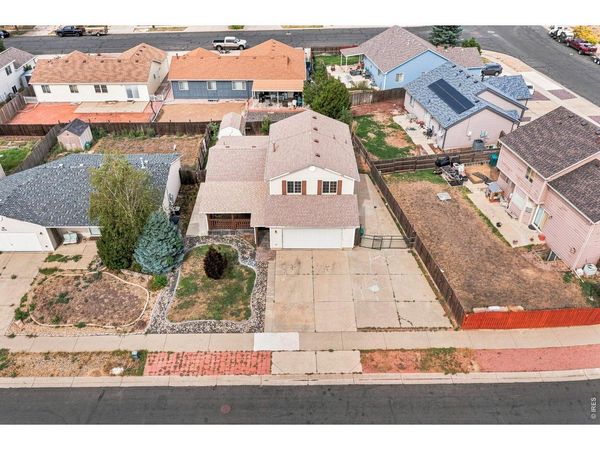 3905 Dove Ln, Evans, CO 80620