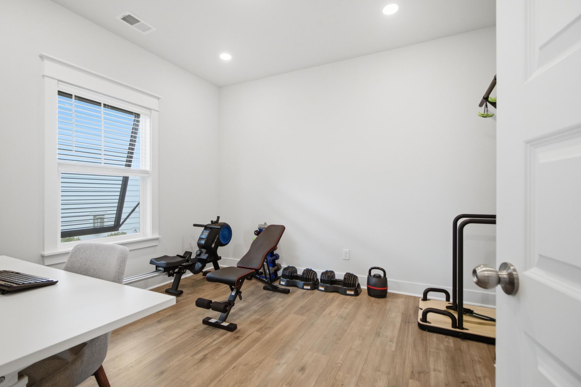 2581 Hatch Drive Photo 6