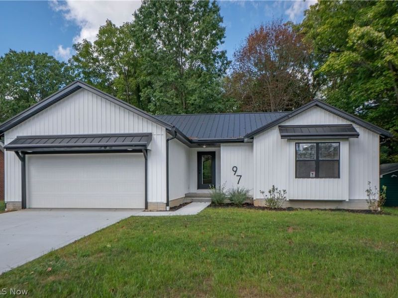 97 Nottingham Street, Tallmadge, OH 44278 Photo 1