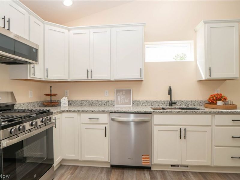 97 Nottingham Street, Tallmadge, OH 44278 Photo 12