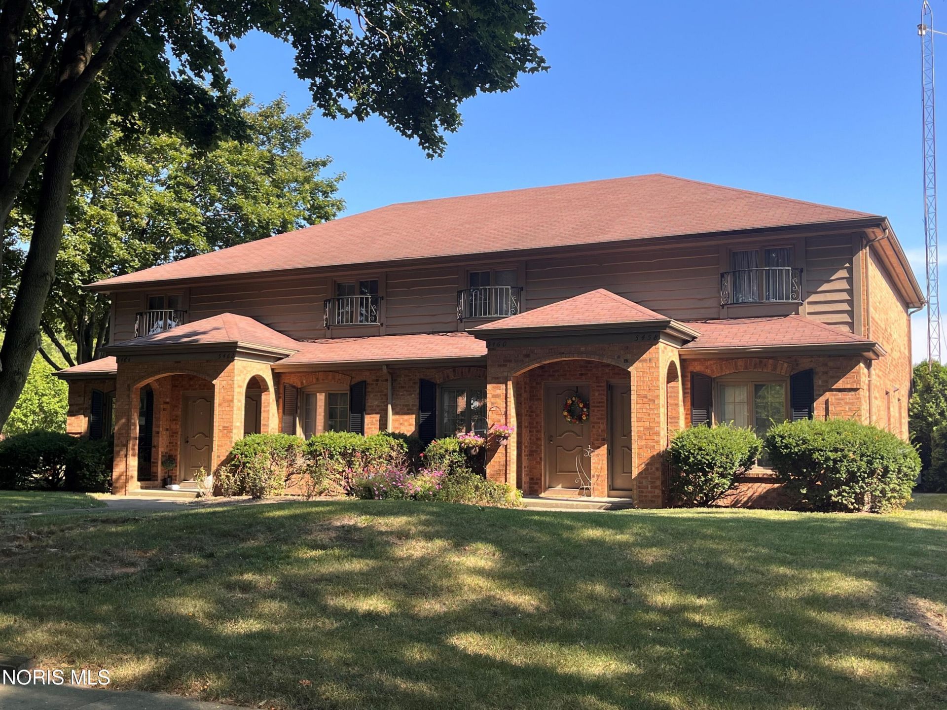 5458 Glenridge Drive, Toledo, OH 43614 Main Photo