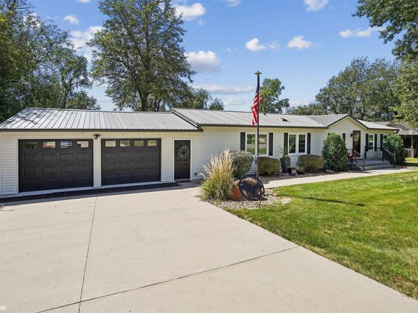 2146 C Avenue, Unit A, Garwin, IA 50632