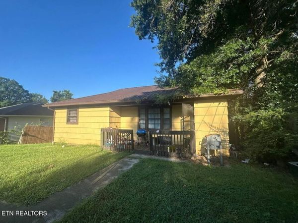 714 Douglas Ave, Morristown, TN 37813
