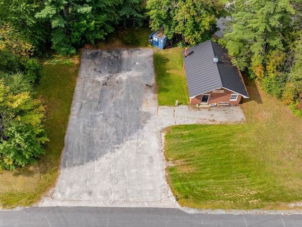 30 Route 103, Sunapee, NH 03782
