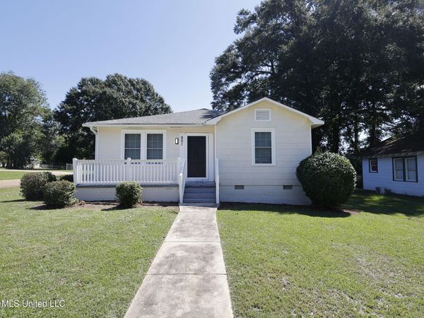 901 3rd Street, McComb, MS 39648