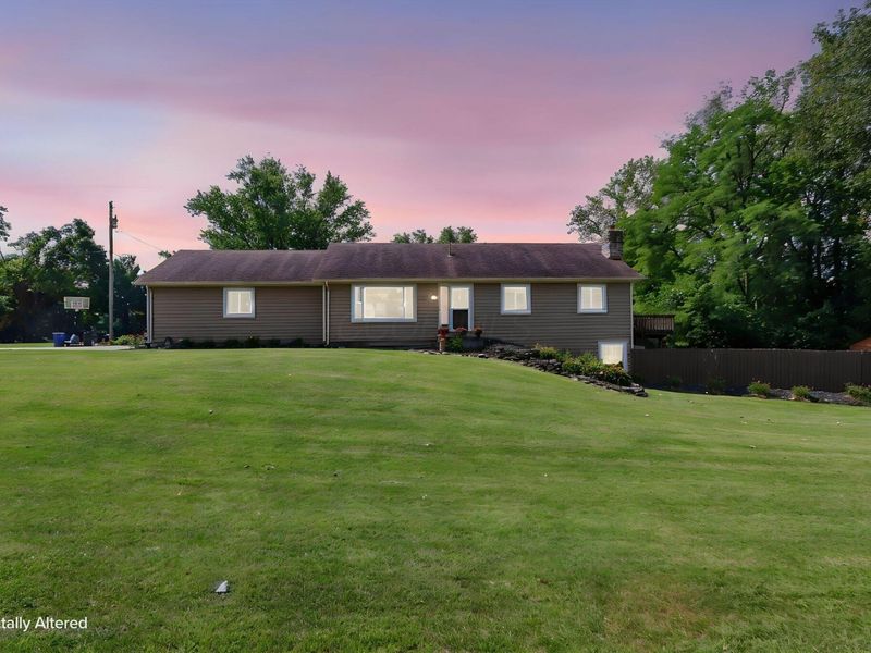 2579 Karok Drive, London, OH 43140 Photo 1