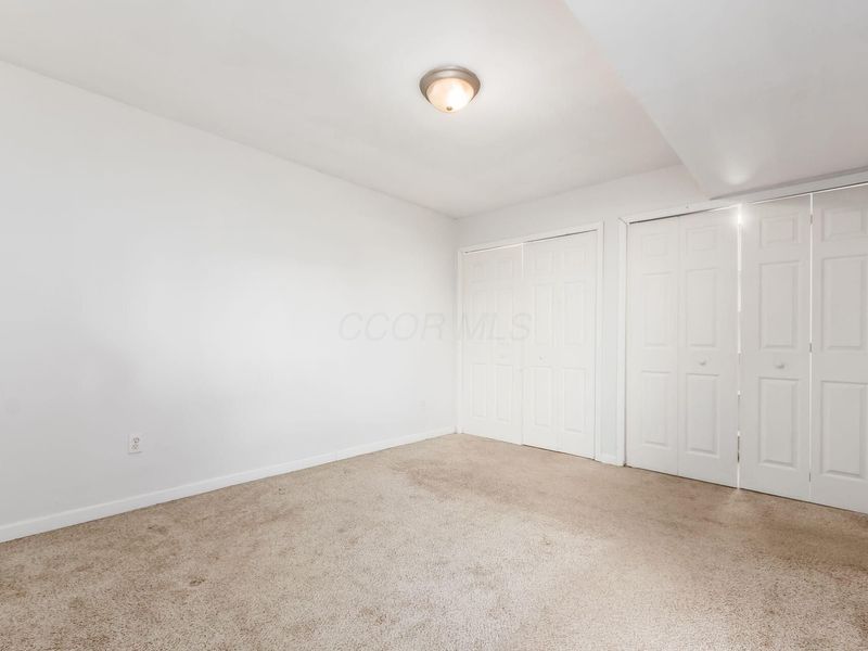 1126 Merrimar Circle N, Unit H, Columbus, OH 43220 Photo 19