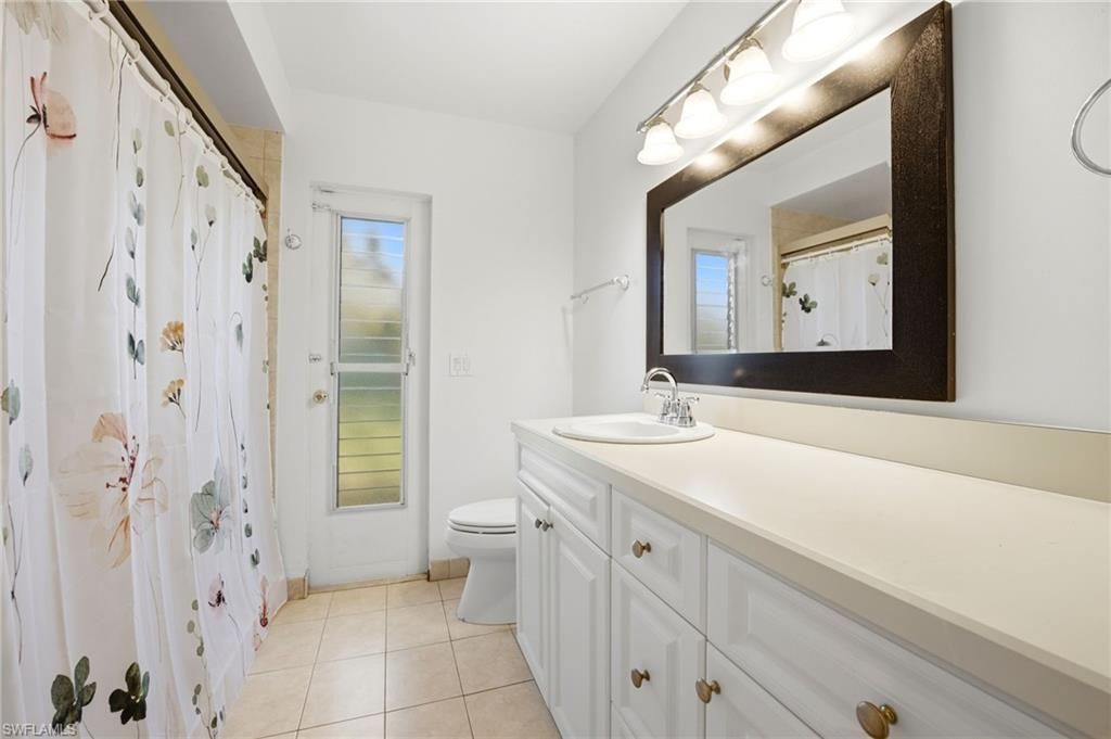 688 W Valley Dr, Bonita Springs, FL 34134 Photo