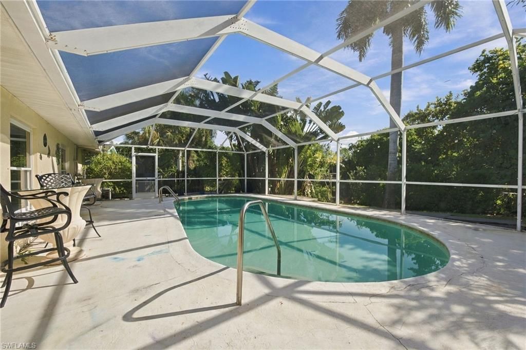 688 W Valley Dr, Bonita Springs, FL 34134 Photo