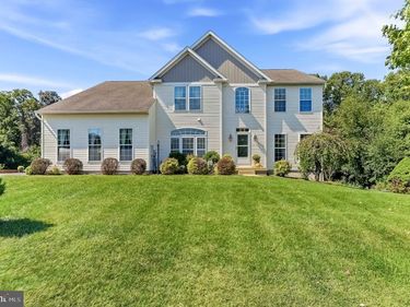 930 HILLCREST DRIVE, KINZERS, PA 17535
