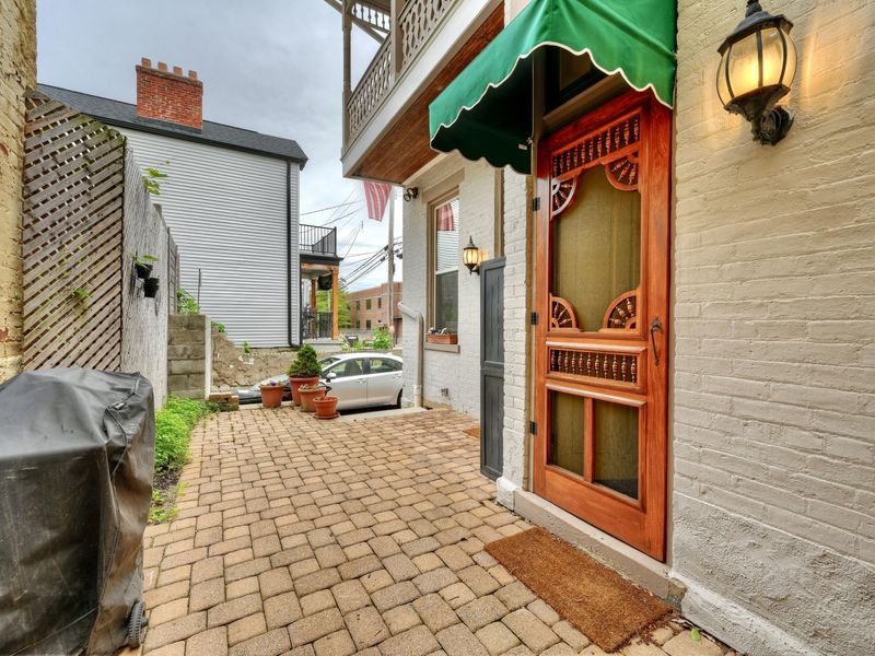18 W 8th Street, Newport, KY 41071 Photo 7