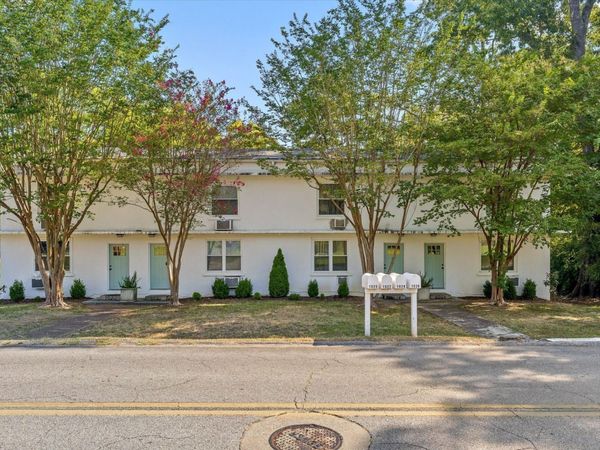 1026 Greenslake Road , Chattanooga, TN 37412