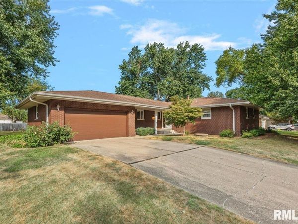35 PROVIDENCE Lane, Springfield, IL 62711