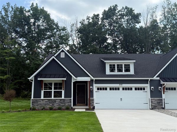 341 Canyon Creek Court , Unit 24, Marion Township, Mi 48843