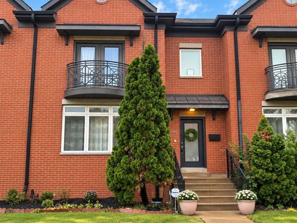 4246 Olive Street, St Louis, MO 63108