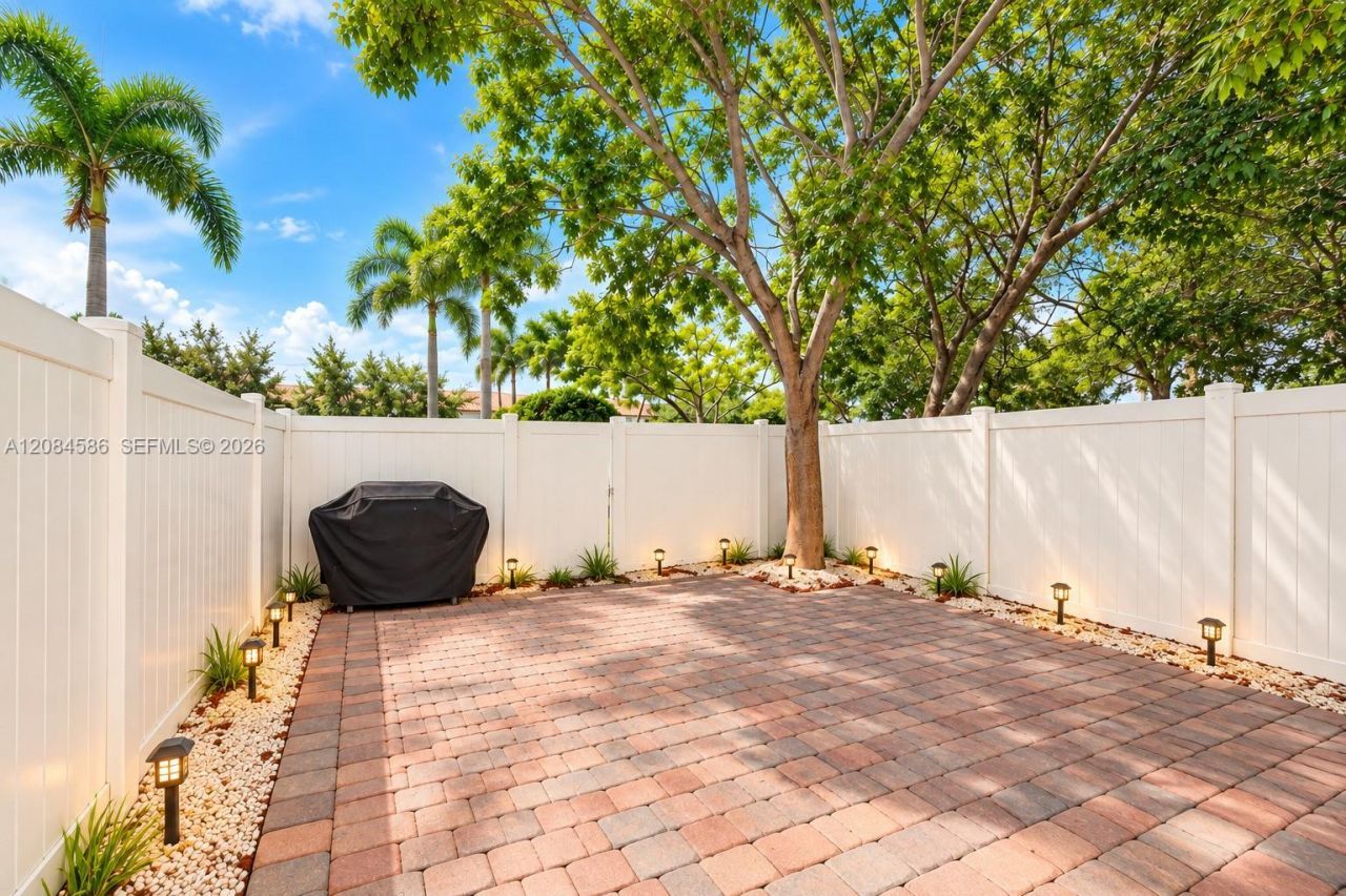 3360 W 92nd Pl, Unit 1, Hialeah, FL 33018 Photo