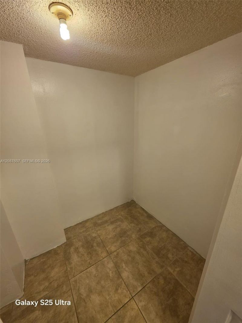 301 Racquet Club Rd, Unit 310, Weston, FL 33326 Photo