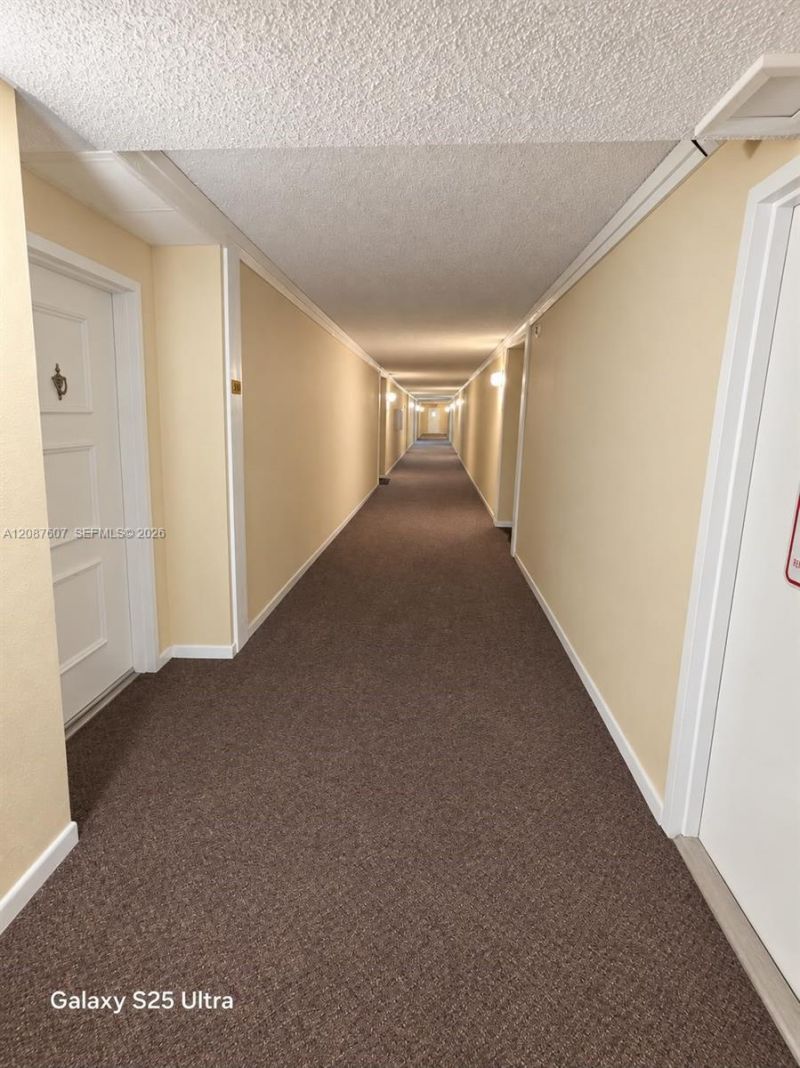 301 Racquet Club Rd, Unit 310, Weston, FL 33326 Photo