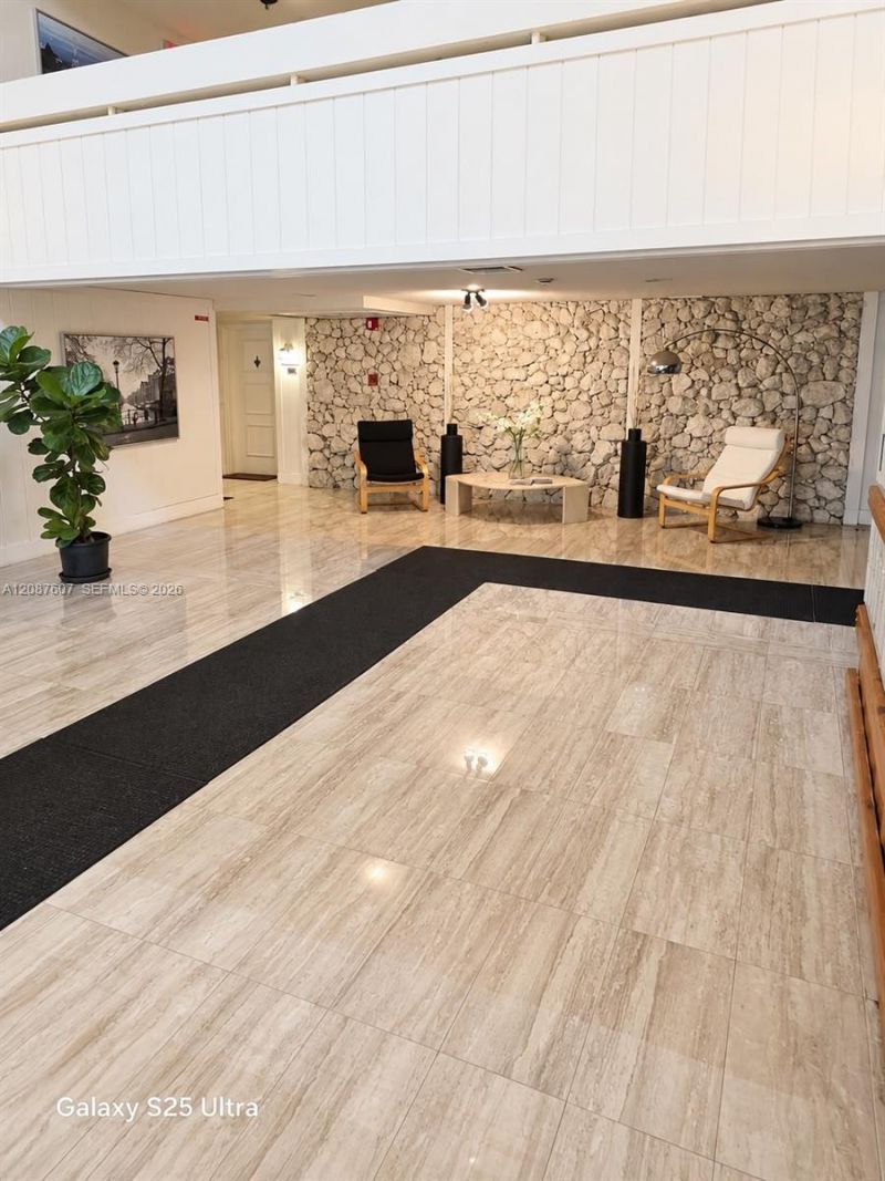 301 Racquet Club Rd, Unit 310, Weston, FL 33326 Photo