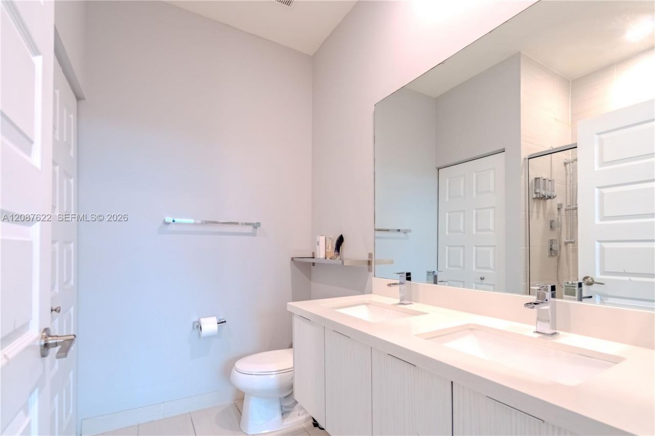 7809 NW 104th Ave, Unit 31, Doral, FL 33178 Photo