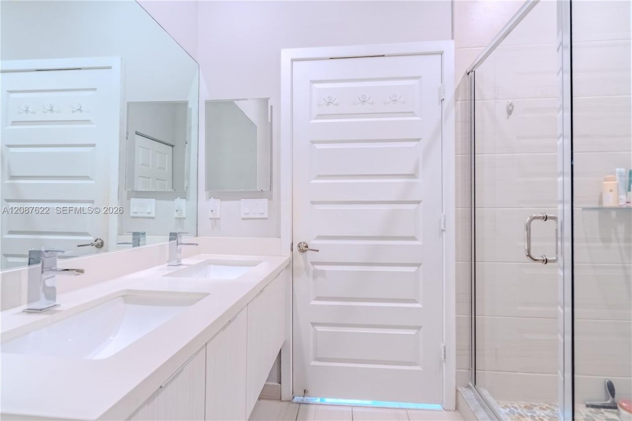 7809 NW 104th Ave, Unit 31, Doral, FL 33178 Photo