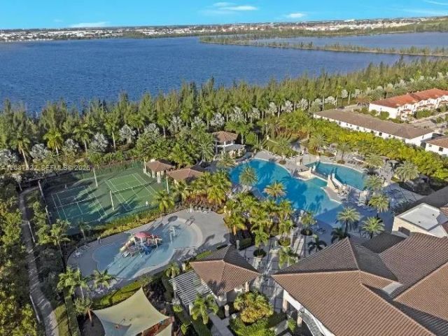 7809 NW 104th Ave, Unit 31, Doral, FL 33178 Photo