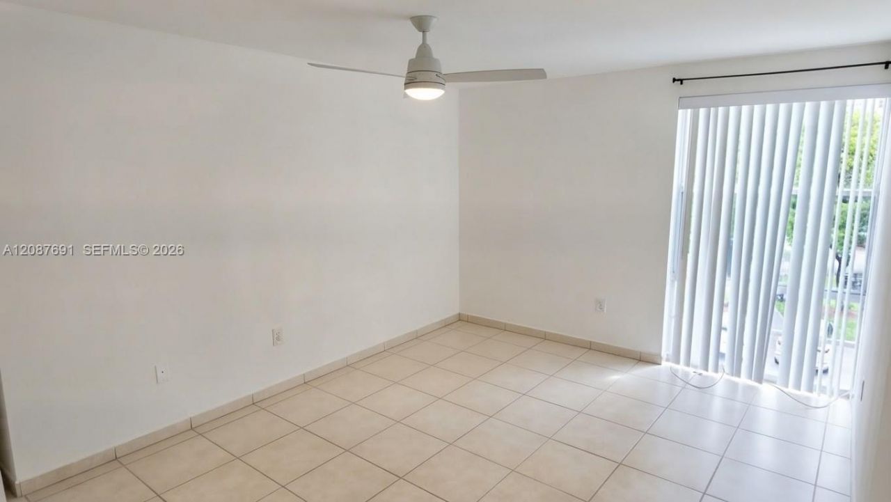 200 177th Dr, Unit 308, Sunny Isles Beach, FL 33160 Photo