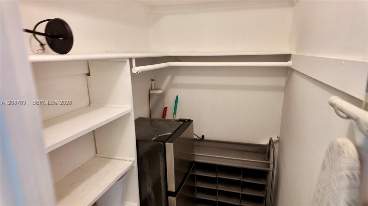 200 177th Dr, Unit 308, Sunny Isles Beach, FL 33160 Photo