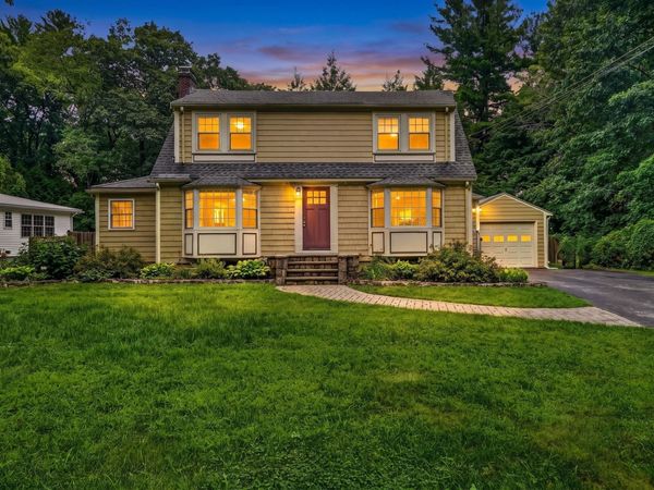 200 South Rd, Bedford, MA 01730