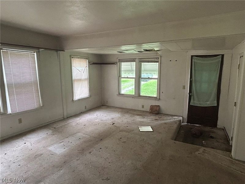 11038 White Avenue, Elyria, OH 44035 Photo 7