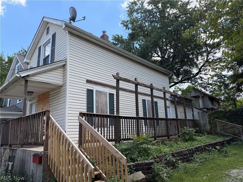 858 Forrest Drive, Akron, OH 44306 Photo 1