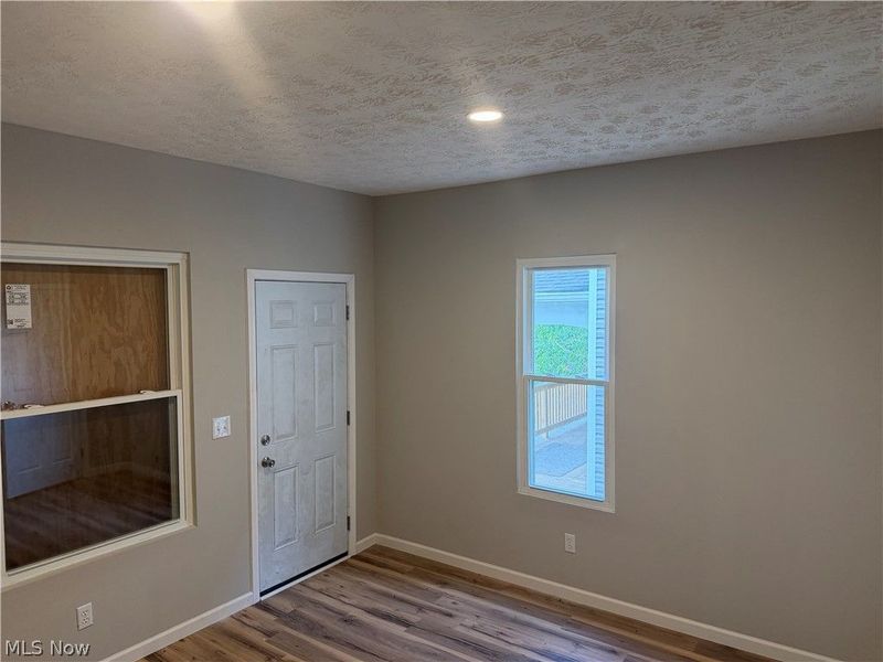 858 Forrest Drive, Akron, OH 44306 Photo 17