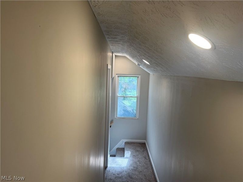 858 Forrest Drive, Akron, OH 44306 Photo 35